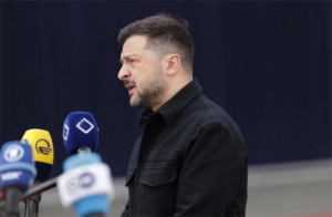 Зеленски: Украинските напади врз 15 рафинерии за нафта предизвикаа криза на рускиот пазар