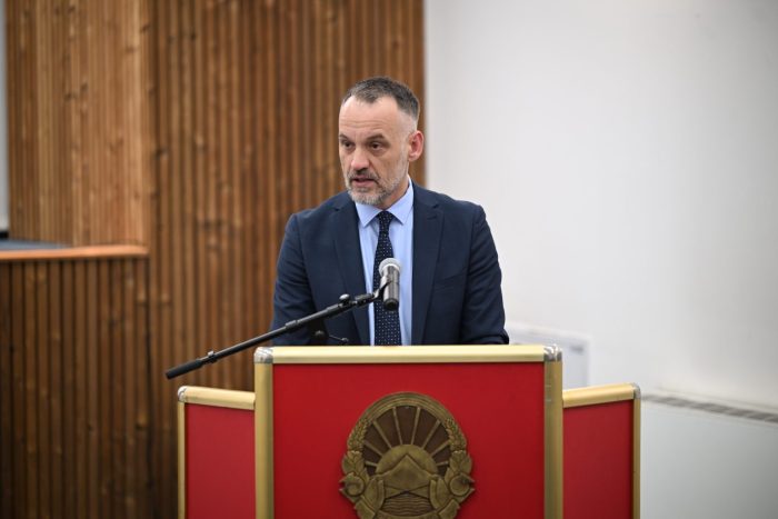 Вицепремиерот Арбен Фетаи поднесе оставка