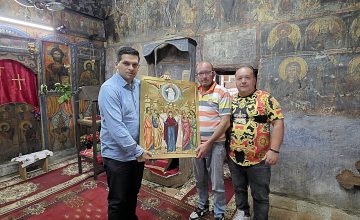 Подарена икона „Вознесението Господово“ во црквата „Св. Спас“