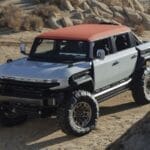Новиот „Hummer“ ги предизвикува „Ford Bronco“ и „Jeep Wrangler“ (ФОТО/ВИДЕО)