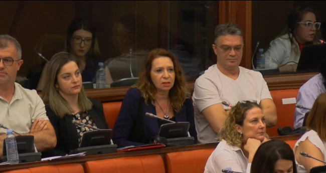 Двата закони за судството не се реформски, туку дискриминаторски: остра јавна расправа во Собранието