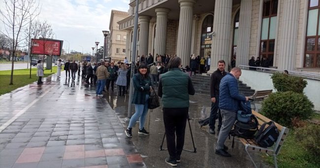 СОБРАНИЕТО ГИ ДОНЕСЕ ЗАКОНИТЕ ЗА СУДСКА И ЗА ЈАВНООБВИНИТЕЛСКА СЛУЖБА