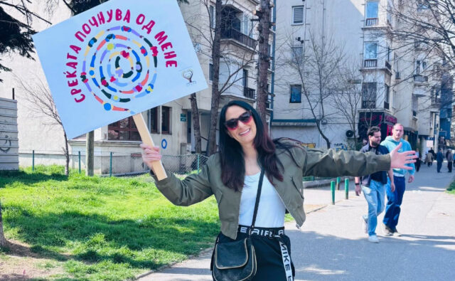 Кристина Арнаудова обезбеди летување за 26 деца, но револтирана порача: „Аплаузи се резервирани за оние кои се сликаат“