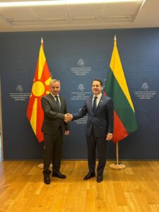 ОТВОРАЊЕТО АМБАСАДА НА РЕПУБЛИКА СЕВЕРНА МАКЕДОНИЈА ВО ВИЛНУС – НОВО ПОГЛАВЈЕ ВО БИЛАТЕРАЛНИТЕ ОДНОСИ СО ЛИТВАНИЈА