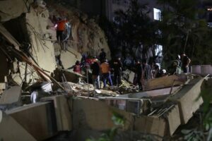 (ВИДЕО) Катастрофа во Венецуела: Два страшни земјотреси го уништија Каракас, се стравува од огромен број мртви