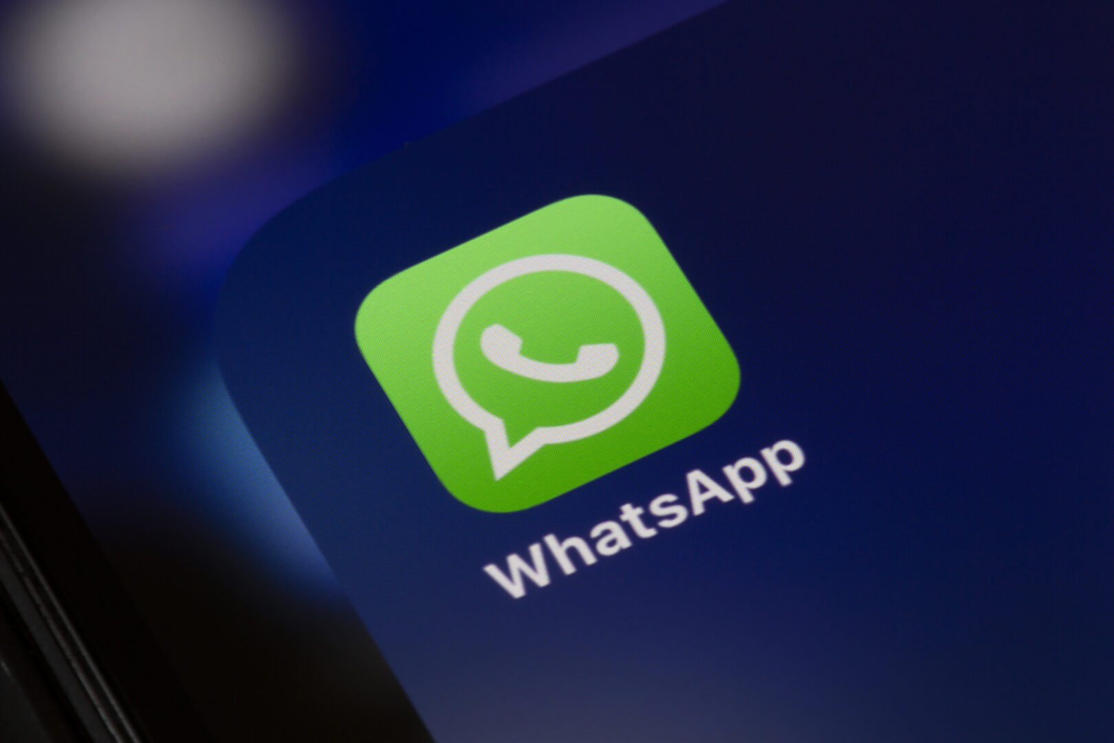 WhatsApp воведува голема промена: Повеќе нема да ви треба телефонски број за разговор