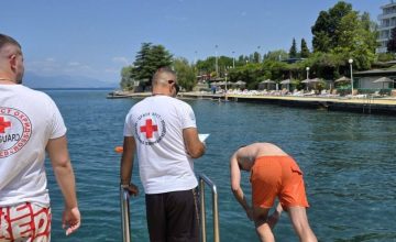 Центарот за безбедност на вода при Црвен крст Охрид започнува обука за спасители