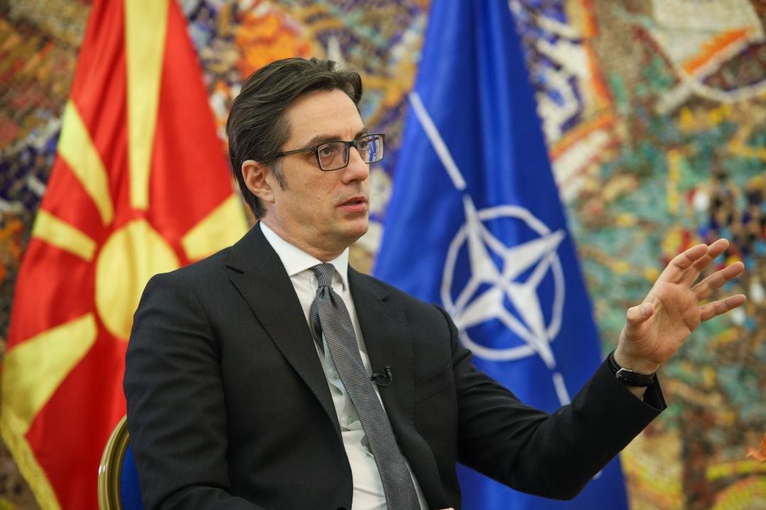 ДО ПЕНДАРОВСКИ ДОШЛО БАРАЊЕ ЗА ВРАЌАЊЕ НА ГРУЕВСКИ: „Јас бев еден од проблемите затоа што не сакав да го поддржам негово помилување“