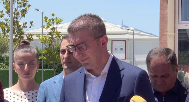 Мицкоски: Немаме намера да предизвикаме предвремени избори, но опозицијата е сокриена