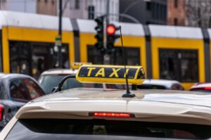 Групација на автотакси превоз на Град Скопје: Да се решат проблемите во автотакси превозот