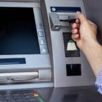 Кога банкоматот ќе ви ги „изеде“ парите – не паничете, но реагирајте веднаш