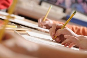 Денес се спроведува второ пријавување за упис во средните училишта