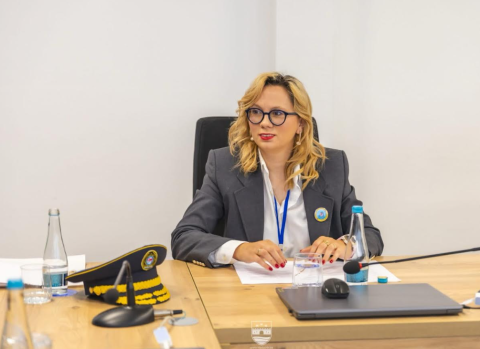 Како професионалните посредници можат да ја отворат вратата за перење пари