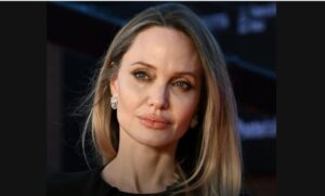 (ФОТО) Интервју за Variety – Анџелина Џоли открива дека се пронашла себеси повторно една деценија по разводот од Бред Пит: „Борбениот дух конечно се врати“