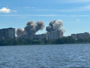 ВИДЕО: Експлозии во руски милионски град, Украинците ја објавија целта