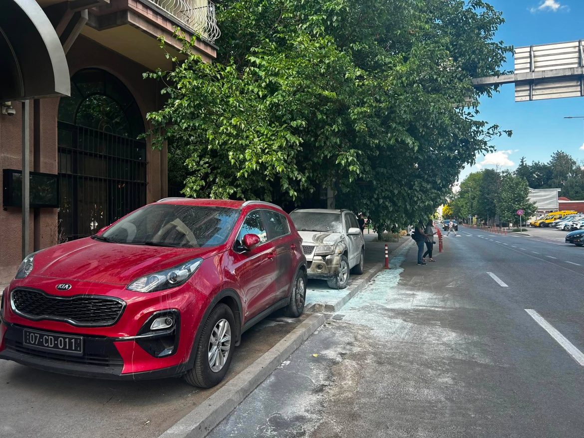 Предложен притвор за 44 год. Скопјанец кој ги опожари дипломатските возила на бугарската амбасада