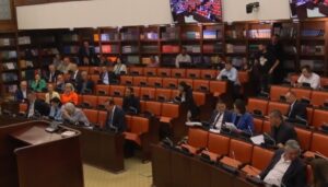 Законот за правична застапеност ќе се носи со мал Бадентер
