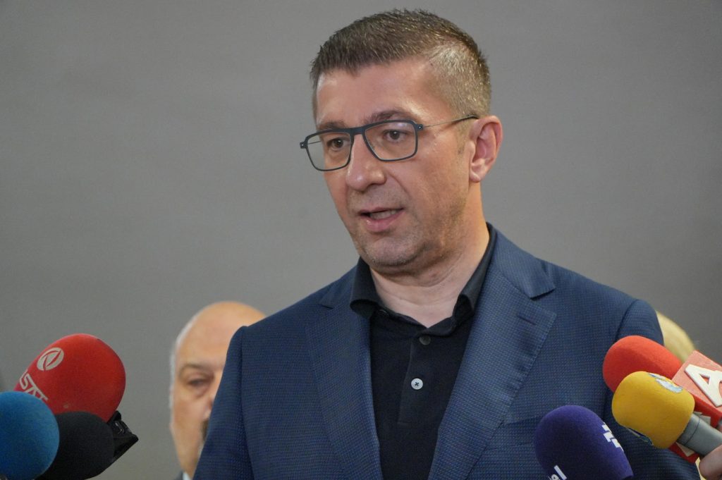 Акцискиот план за малцинствата е готов и усогласен со 26 земји-членки, освен со една – вели Мицкоски