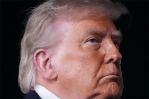 Трамп се закани: Иран собори наш хеликоптер, одговорот на САД е неизбежен
