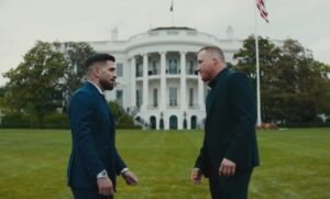 Трамп го спореди објектот на УФЦ пред Белата куќа со Ајфеловата кула: Можеби тука и ќе остане тука