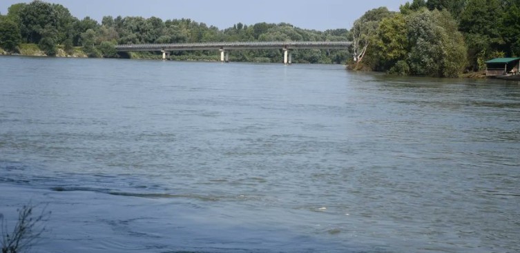 ПРОНАЈДЕНО ТЕЛО НА МОМЧЕ (8) ВО РЕКАТА ДРАВА! Голема трагедија во Хрватска: Потрагата заврши со најтажниот исход