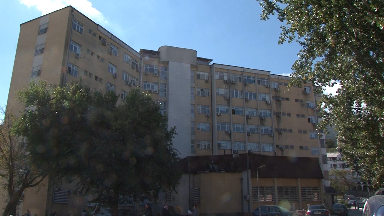 Поради недостиг од кадар Детската клиника ги спои одделите за имунологија и пулмологија
