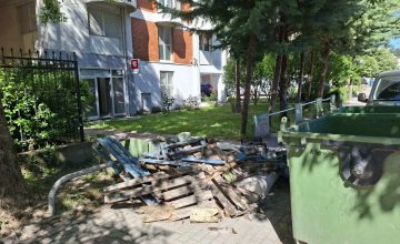 Отпад на тротоар во центарот на градот, граѓаните тешко ги менуваат навиките