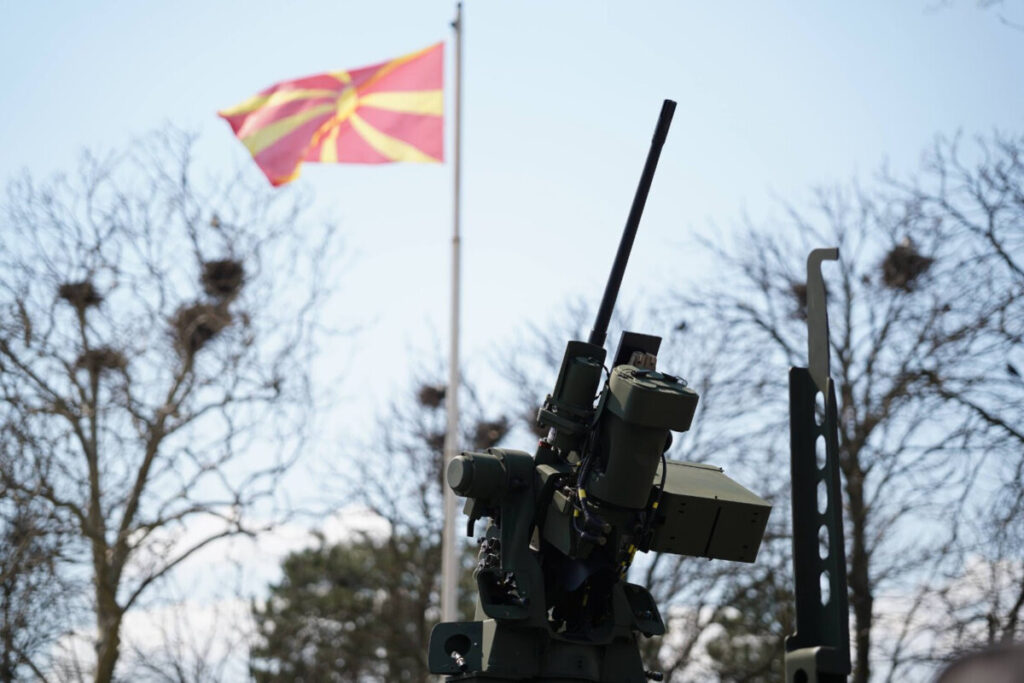 Пристигнуваат „Страјкерите“ од САД – во тек е обука на пилоти за хеликоптерите „Леонардо“