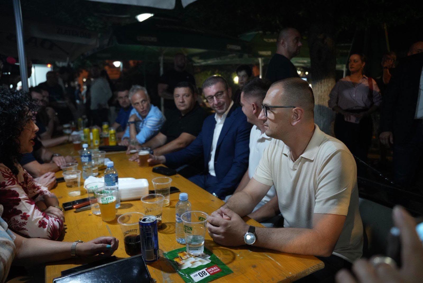 Мицкоски на Пиво фест во Прилеп: Ваквите настани се потврда дека поддршката и непосредната комуникација се важни за секоја заедница