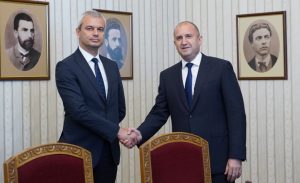 Иако Радев вети, неговите пратеници не гласаа за веронаука во училиштата
