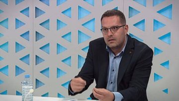 Ненад би му го доверил детето на Филипче: Поддршка до лидерот да се пресмета со “реформаторите”