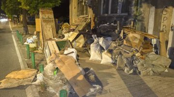 ФАТЕНИ НА ДЕЛО: Среде ноќ истурале шут и отпад во Аеродром и на „Рузвелтова“