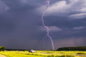 Метео аларм за пороен дожд, грмежи и локално невреме