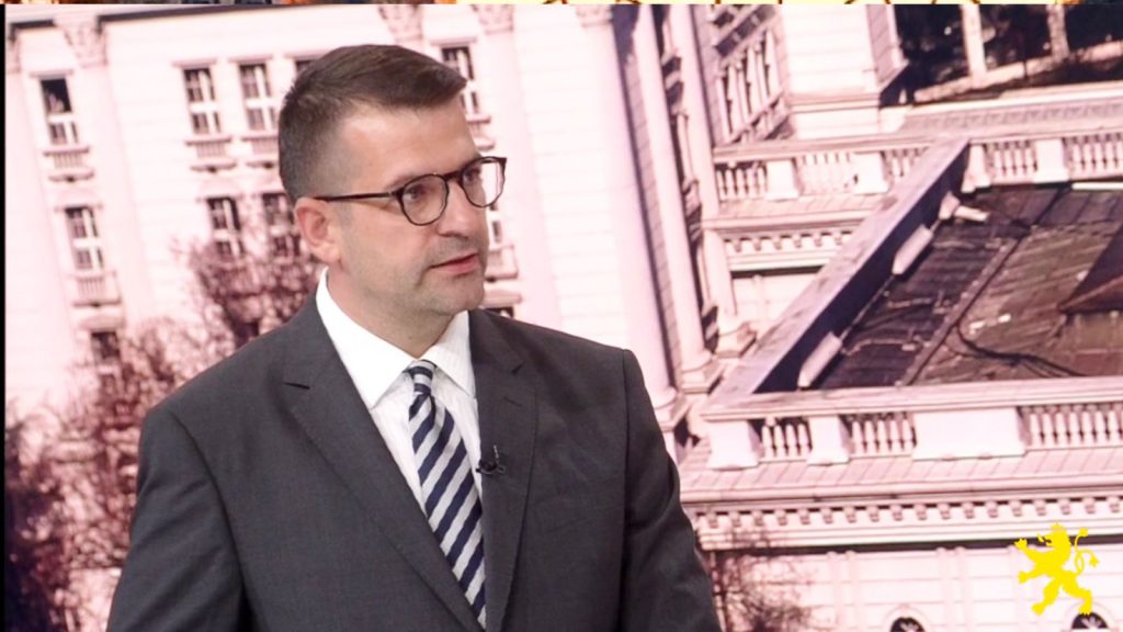 Обоените регистарски таблички ги намалија злоупотребите за околу 70 отсто, вели Томовски