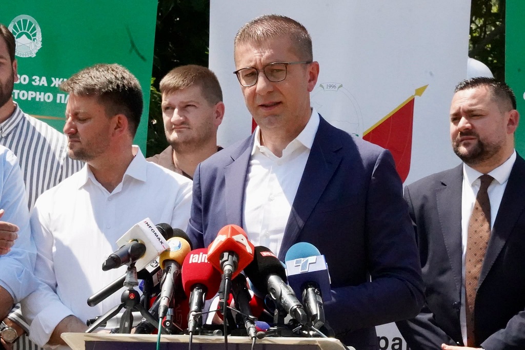 Мицкоски: Доколку бидеме предизвикани, подготвени сме на предвремени избори