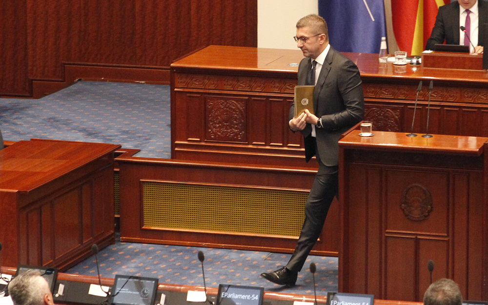 Министерот со најмногу гласови да си оди – предложен за министер во друг ресор
