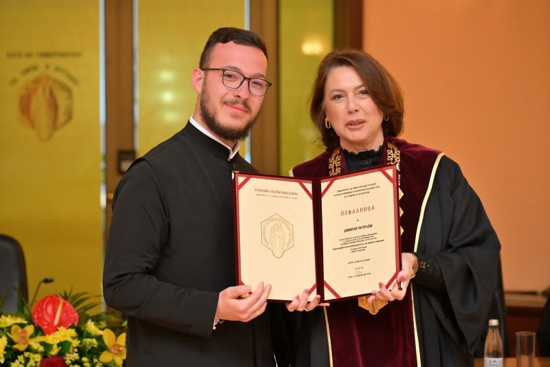 Димитар Петрески, најдобар студент на Православниот богословски факултет: „Верата е темелот во човековиот живот врз кој се гради личноста“
