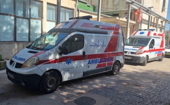 Деветгодишно дете на електричен тротинет тешко повредено во судир со автомобил