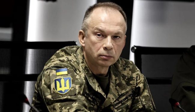 ЗЕЛЕНСКИ ГО СМЕНИ ШЕФОТ НА УКРАИНСКАТА ВОЈСКА СИРСКИ ПО НЕКОЛКУ ДЕНА ПРОТЕСТИ