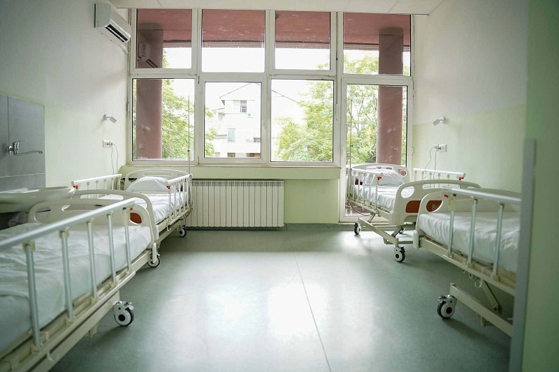 Пуштено во употреба реконструираното Одделение за трауматологија во „Св. Наум Охридски“, инвестирани 230.000 евра
