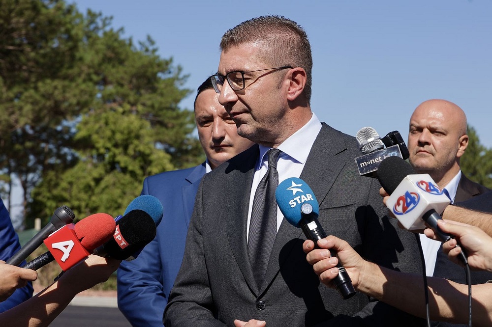 „Мицкоски во паника – истрагата во Унгарија ја отвора Пандорината кутија“, велат од СДСМ