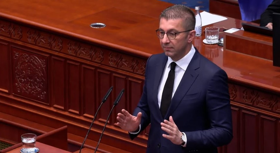 Мицкоски: Министрите не добиваат функции, туку обврски што треба да ги заслужат
