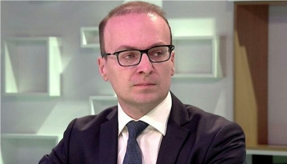 Милошоски бара помош од Шпанија за излез од европскиот ќор-сокак