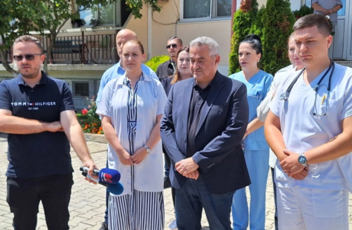 КЛЕКОВСКИ: Се забележува намалување на бројот на лица од Гостивар што се јавуваат за лекарска помош, водата во Лешок е со таков кавалитет веќе една деценија