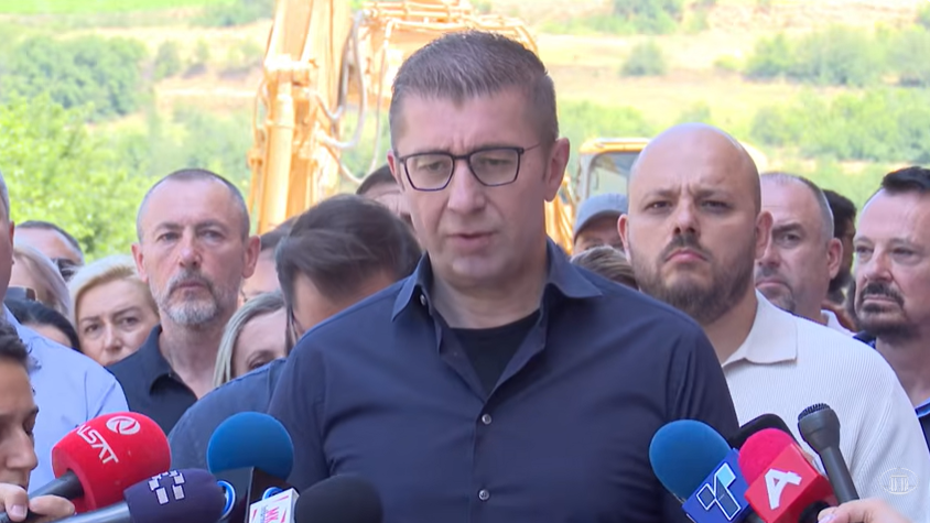 Мицкоски не очекува промените во британската влада да влијаат на стратешкиот договор и на проектот за брзата пруга