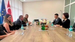 Кинеската амбасадорка Сјаојан во посета на Општина Маврово и Ростуше