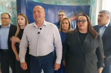 ЗАВРШИ ЕРАТА НА ПОЛИТИЧАРИ ОД СКАПИ ЈАХТИ: Време е за отчет пред граѓаните, вели Димитриевски