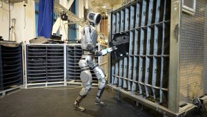 Штрајк во Хјундаи, работниците не сакаат да бидат заменети со роботи