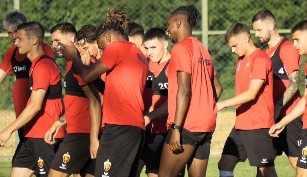 Тројца фудбалери на Вардар заминуваат на позајмица