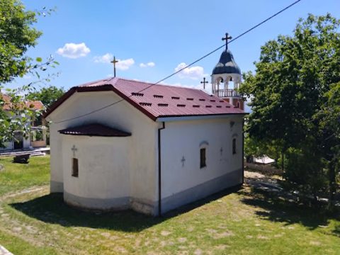 Манастирот „Свети Ѓорѓија“ над село Присад – духовен бисер што бдее над Прилепското Поле